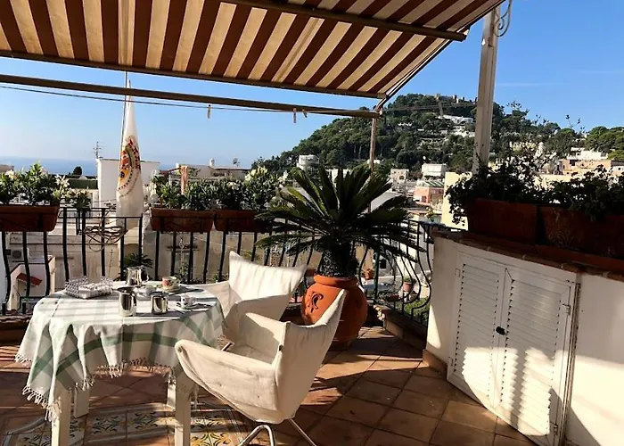 Borgo Antico Di * Κάπρι